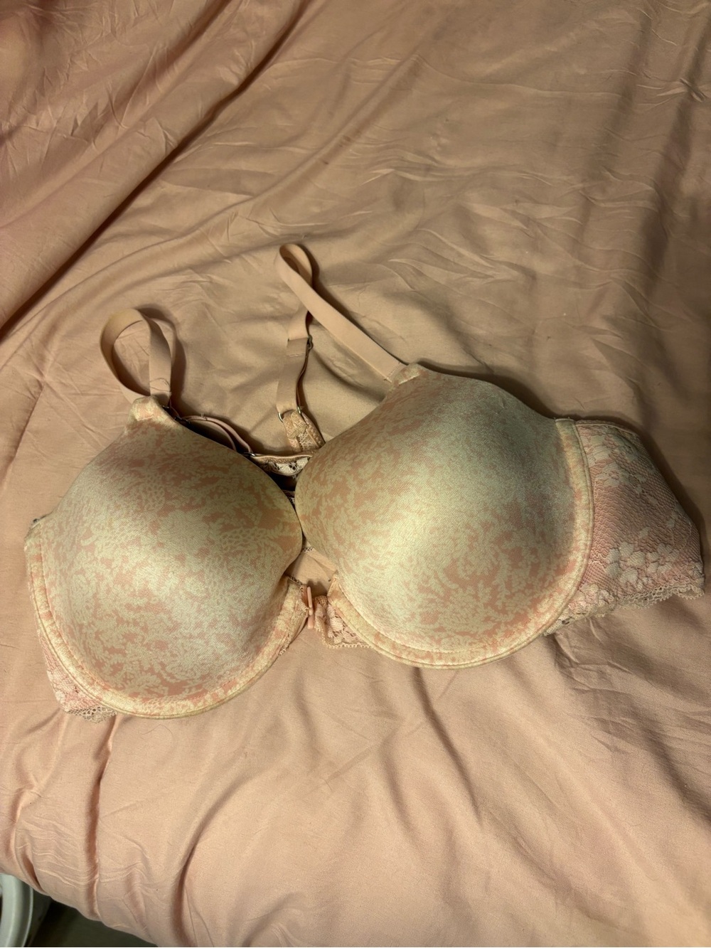 Maidenform Pale Pink Lace-Trim Padded T-Shirt Bra